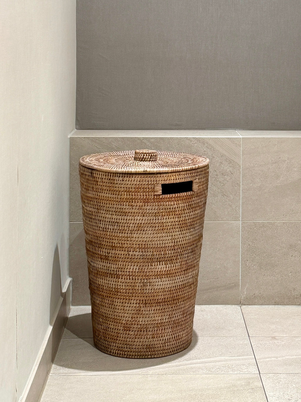 Gus Laundry Basket
