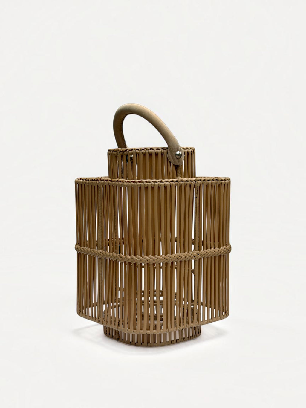 Terra Lantern Outdoor